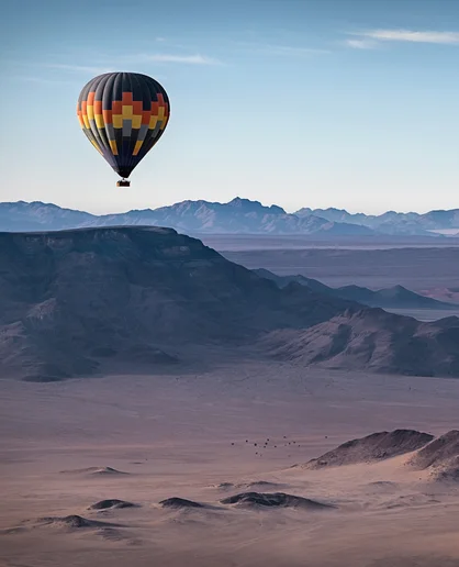 Balloon safari over the desert