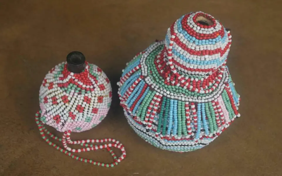 Beaded decorative crafts with traditional geometric patterns, Chilo Gorge Safari Lodge, Gonarezhou & Malilangwe, Zimbabwe